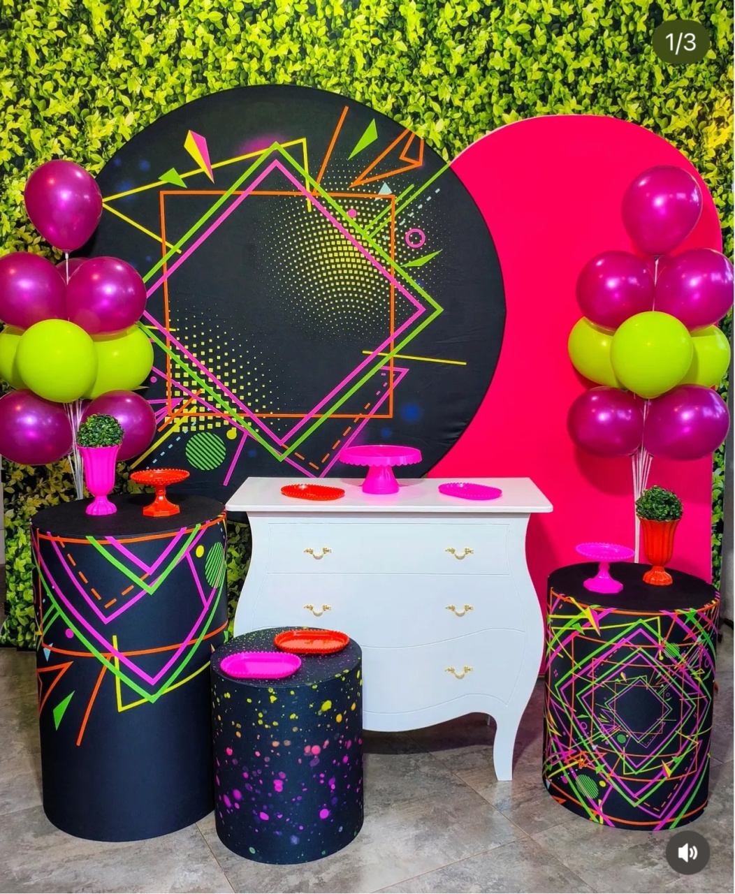 Neon Figuras Geométricas - Kit Ouro - Pegue e Brilha Decorações 
