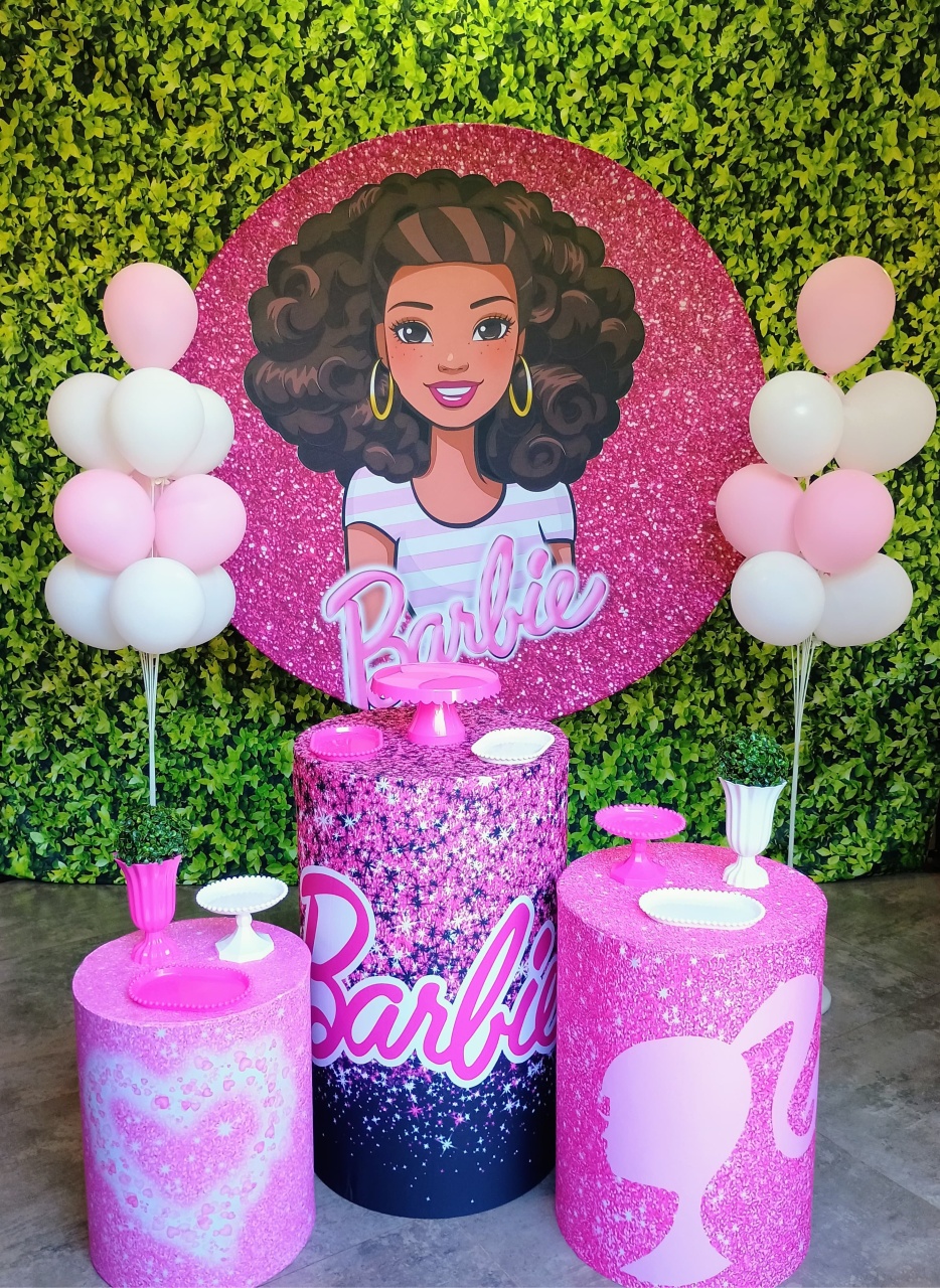 Barbie Cacheada - Kit Bronze  - Pegue e Brilha Decorações 