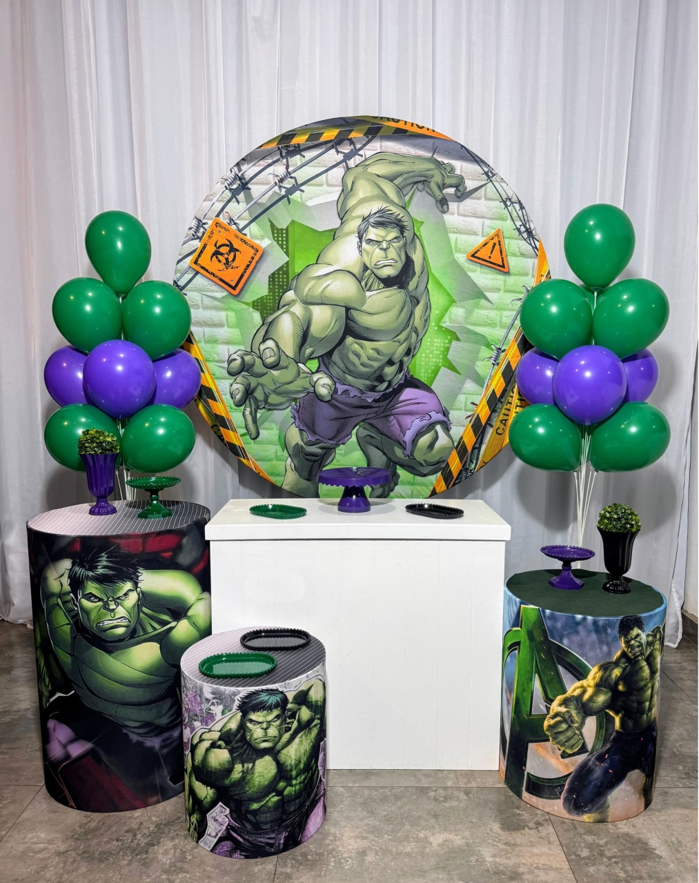 Hulk Marvel - Kit Prata - Pegue e Brilha Decorações 
