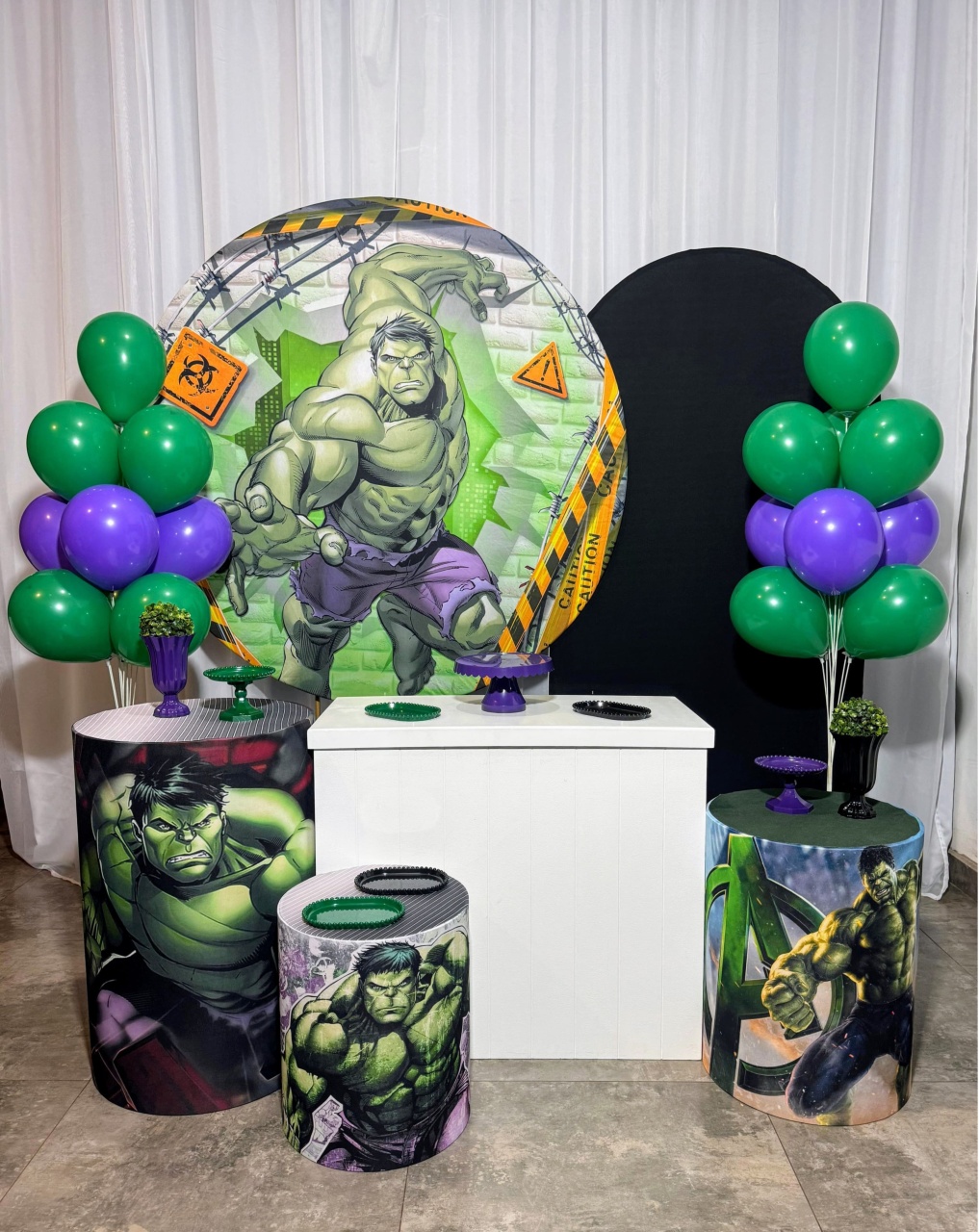 Hulk Marvel - Kit Ouro - Pegue e Brilha Decorações 