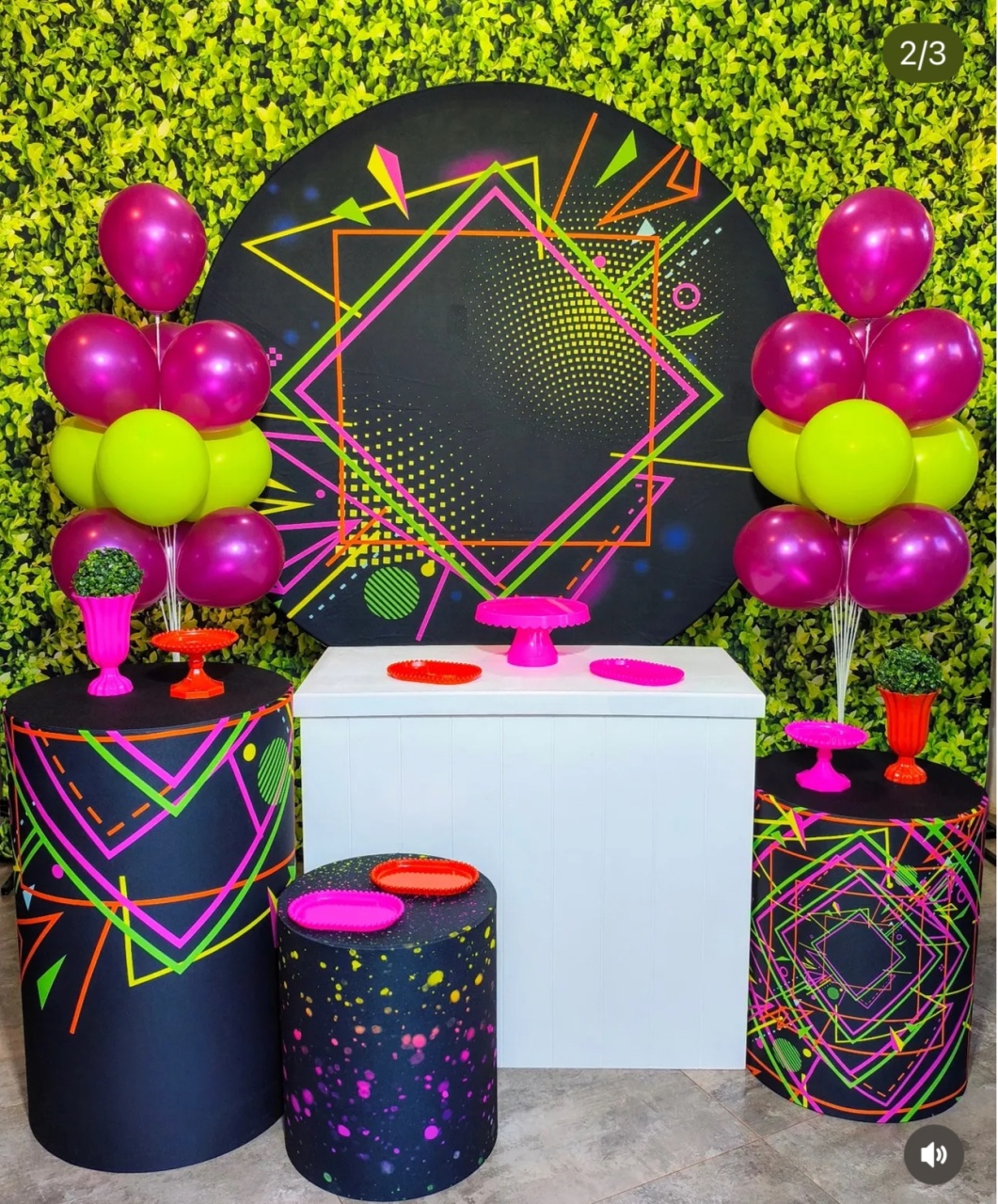 Neon Figuras Geométricas - Kit Prata - Pegue e Brilha Decorações 