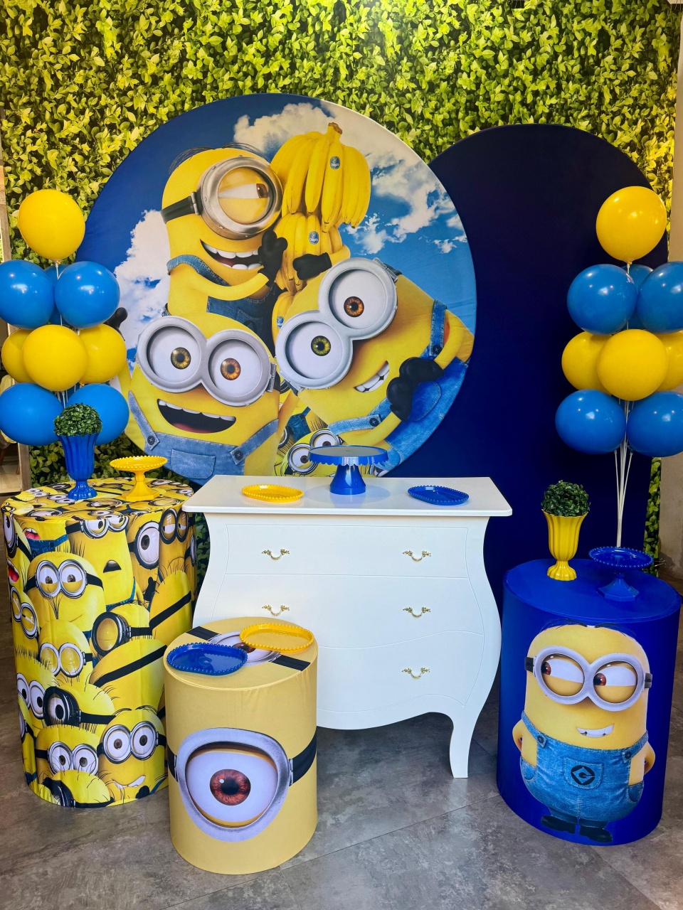 Minions - Kit Ouro  - Pegue e Brilha Decorações 
