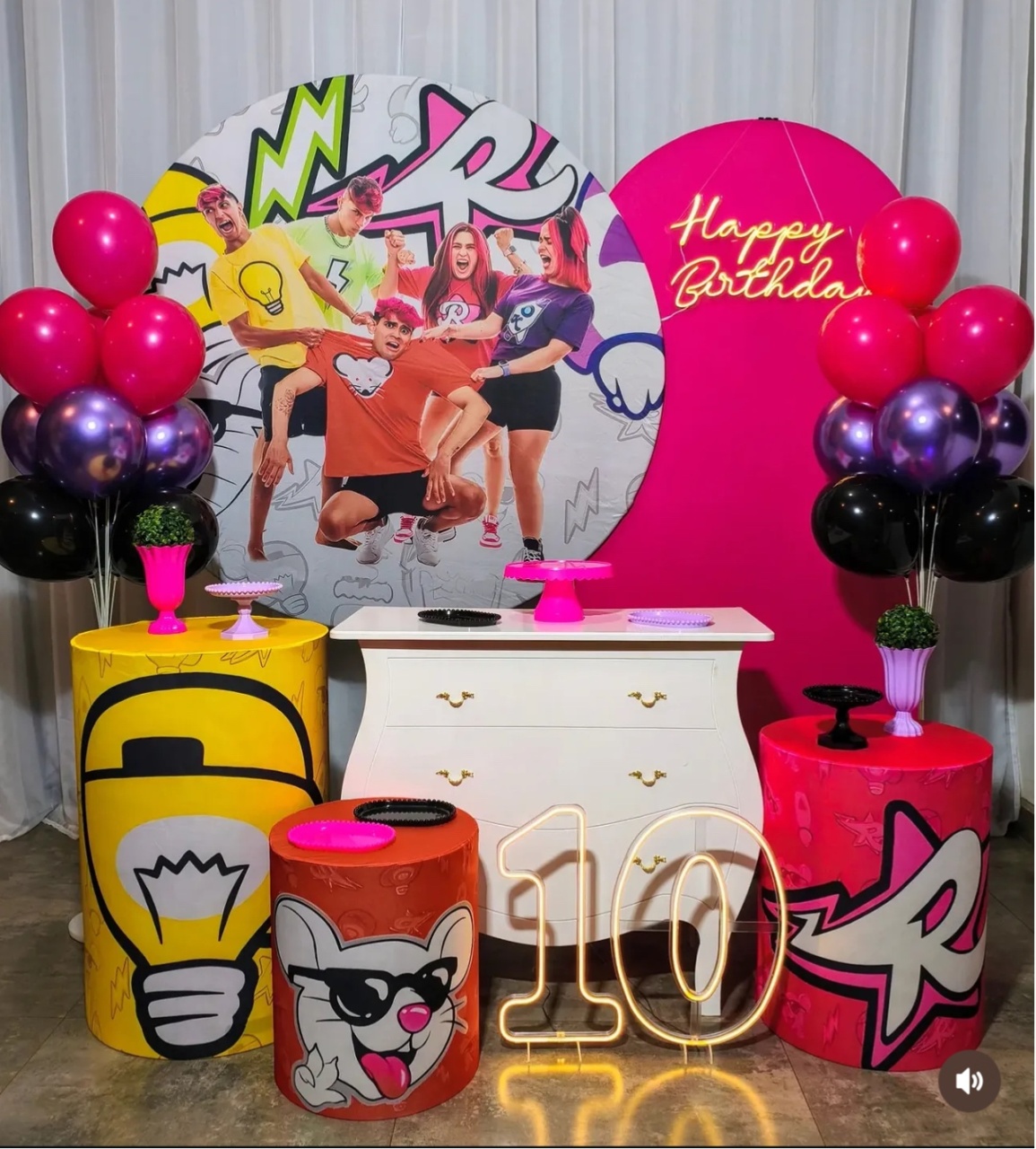 Emilly Vick - Kit Ouro - Pegue e Brilha Decorações 