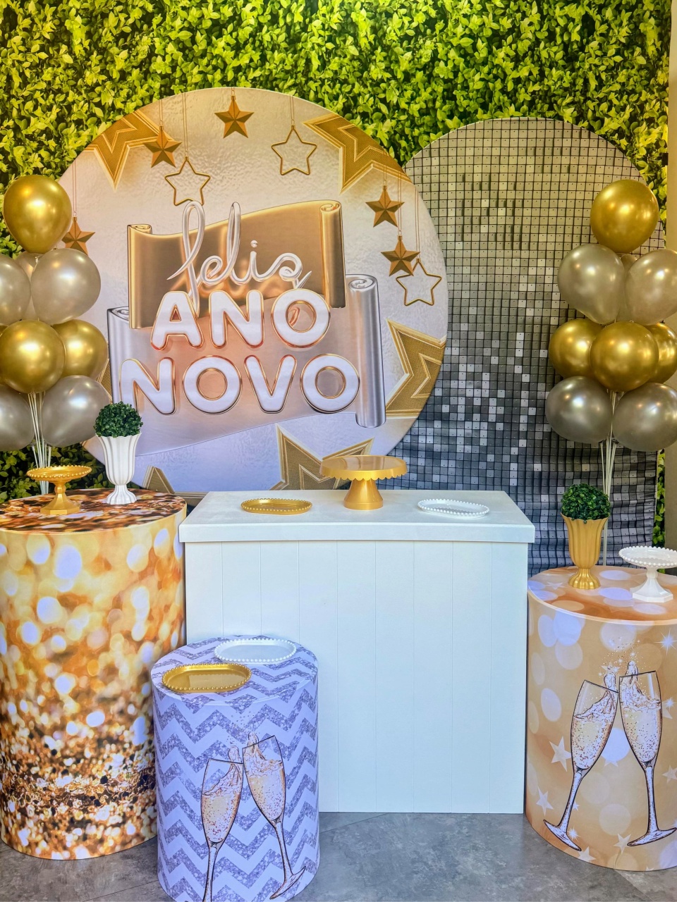 Ano Novo 02 - Kit Ouro   - Pegue e Brilha Decorações 