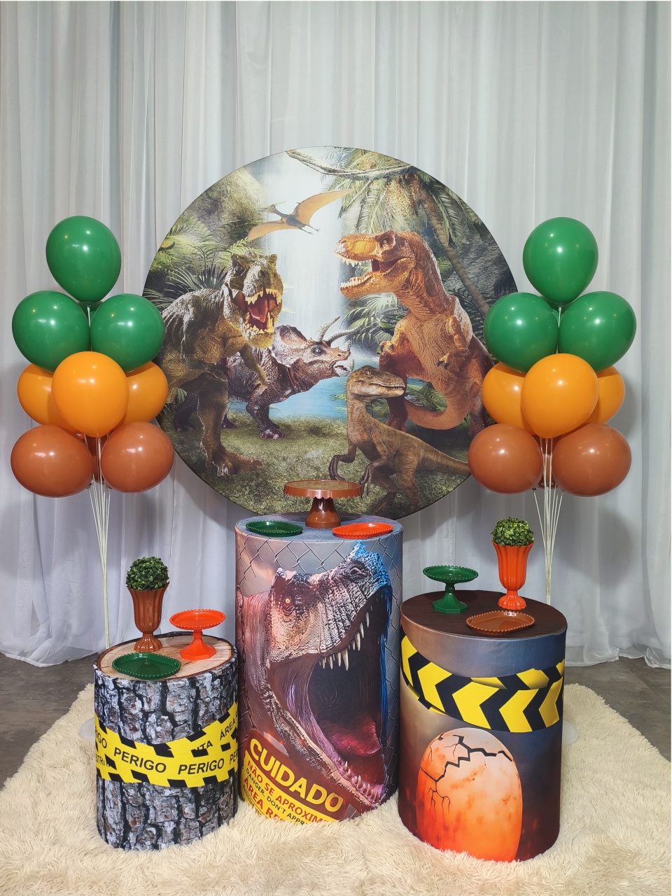 Dinossauro 1 - Kit Bronze - Pegue e Brilha Decorações 