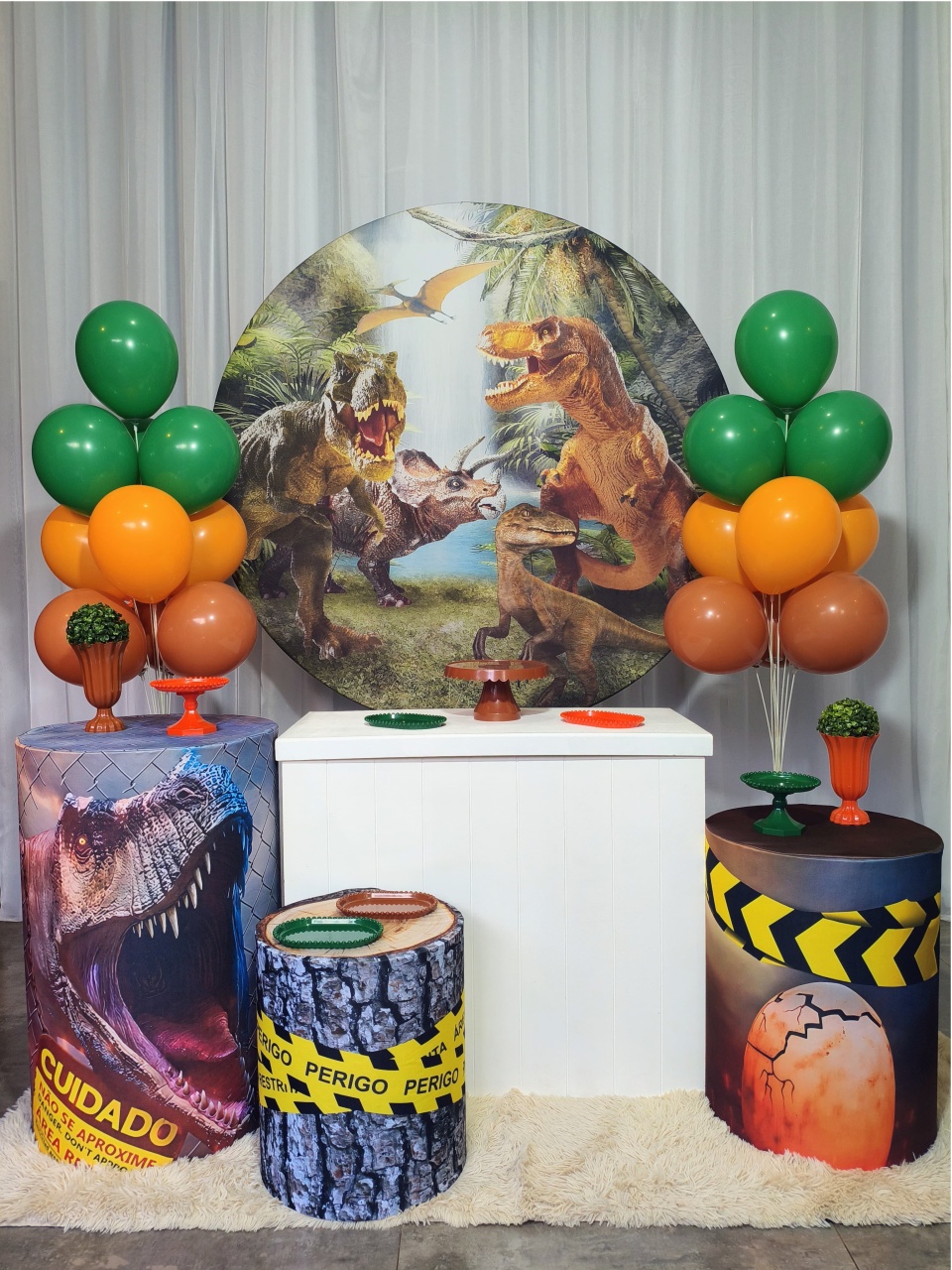 Dinossauro 1 - Kit Prata - Pegue e Brilha Decorações 
