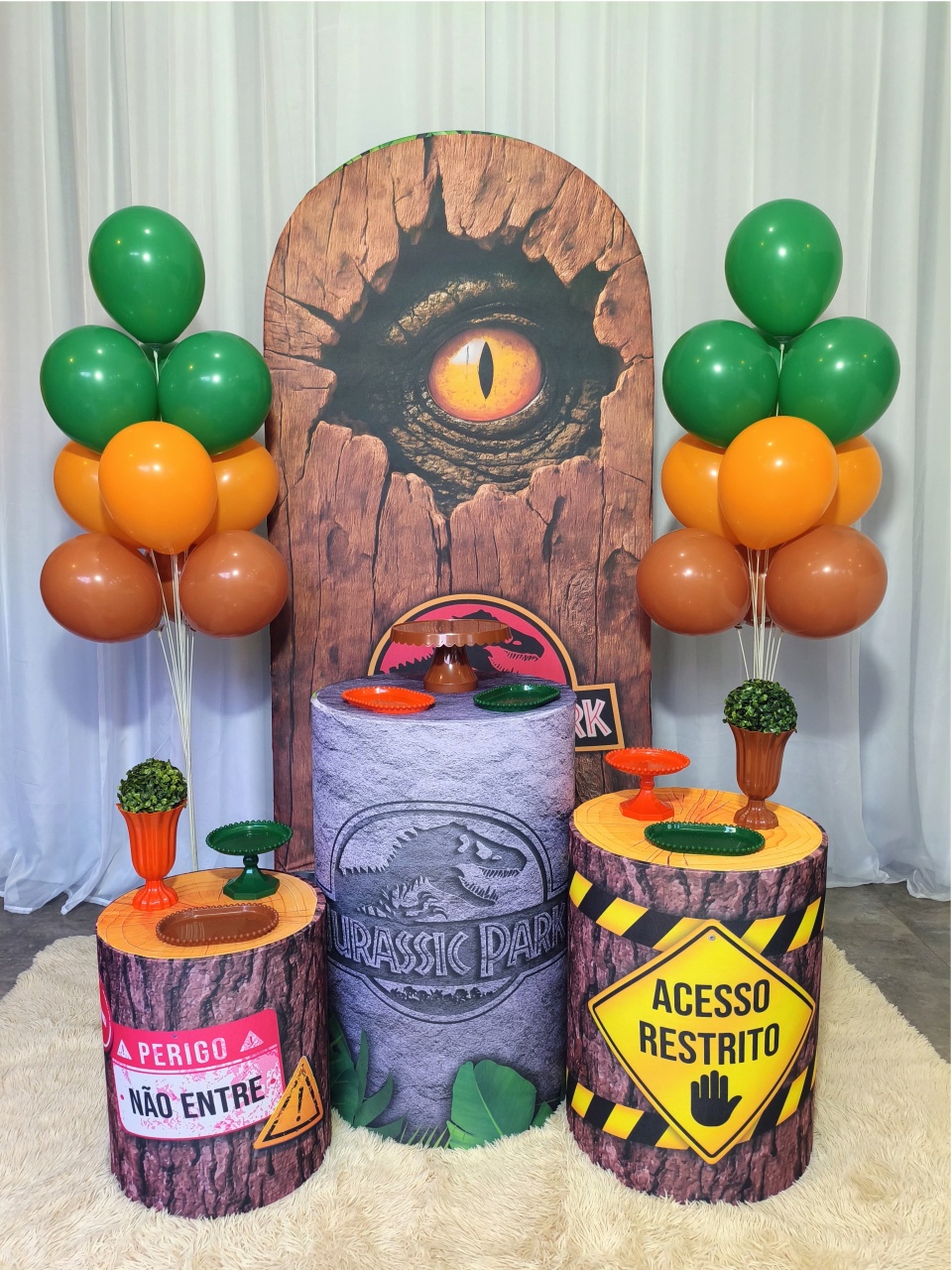 Dinossauro 4 - Kit Bronze - Pegue e Brilha Decorações 