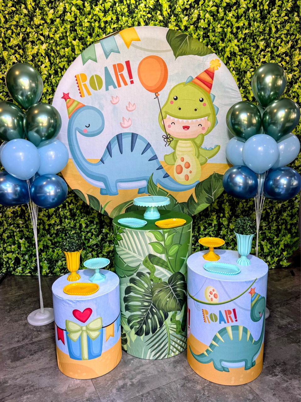 Dino Baby - Kit Bronze  - Pegue e Brilha Decorações 