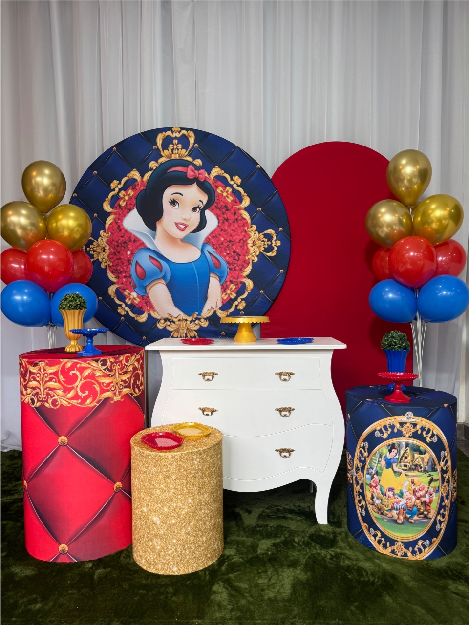 Branca de Neve Clássica - Kit Ouro - Pegue e Brilha Decorações 