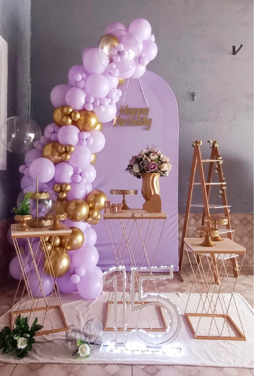 Alugue Tema de Festa Decoração Lilás E Dourado (Modelo 1) - Abra Cadabra Pegue e Monte