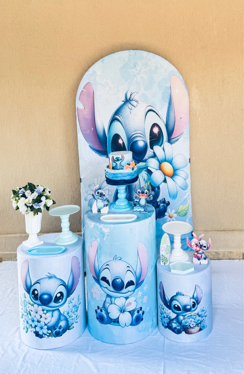 Alugue Tema Para Festa Decoração Stich Azul (Modelo 1) - Abra Cadabra Pegue e Monte