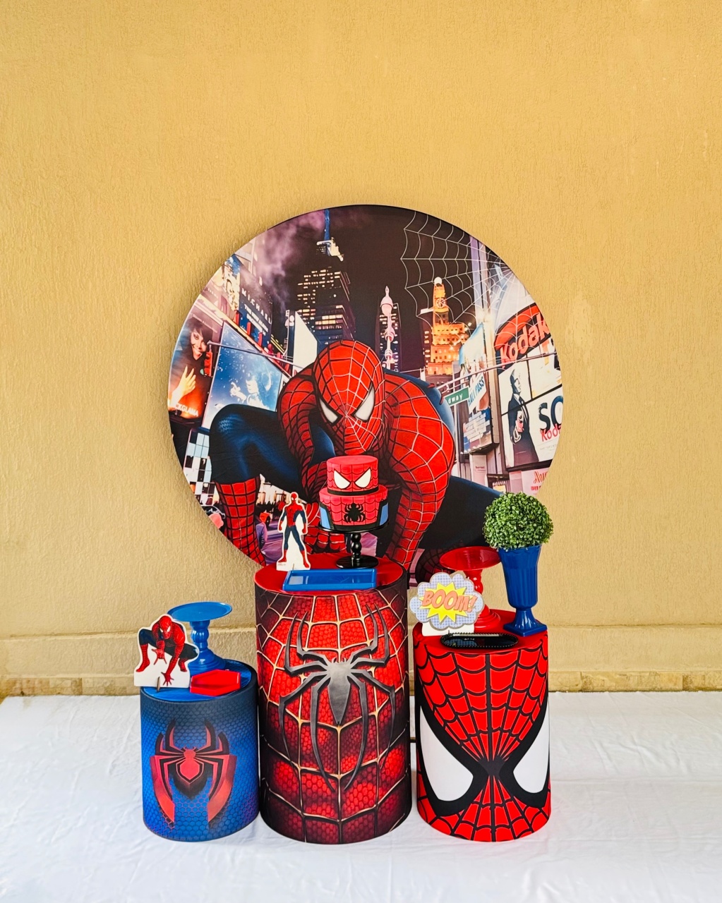 Alugue Tema Para Festa Homem Aranha (Modelo 1) - Abra Cadabra Pegue e Monte