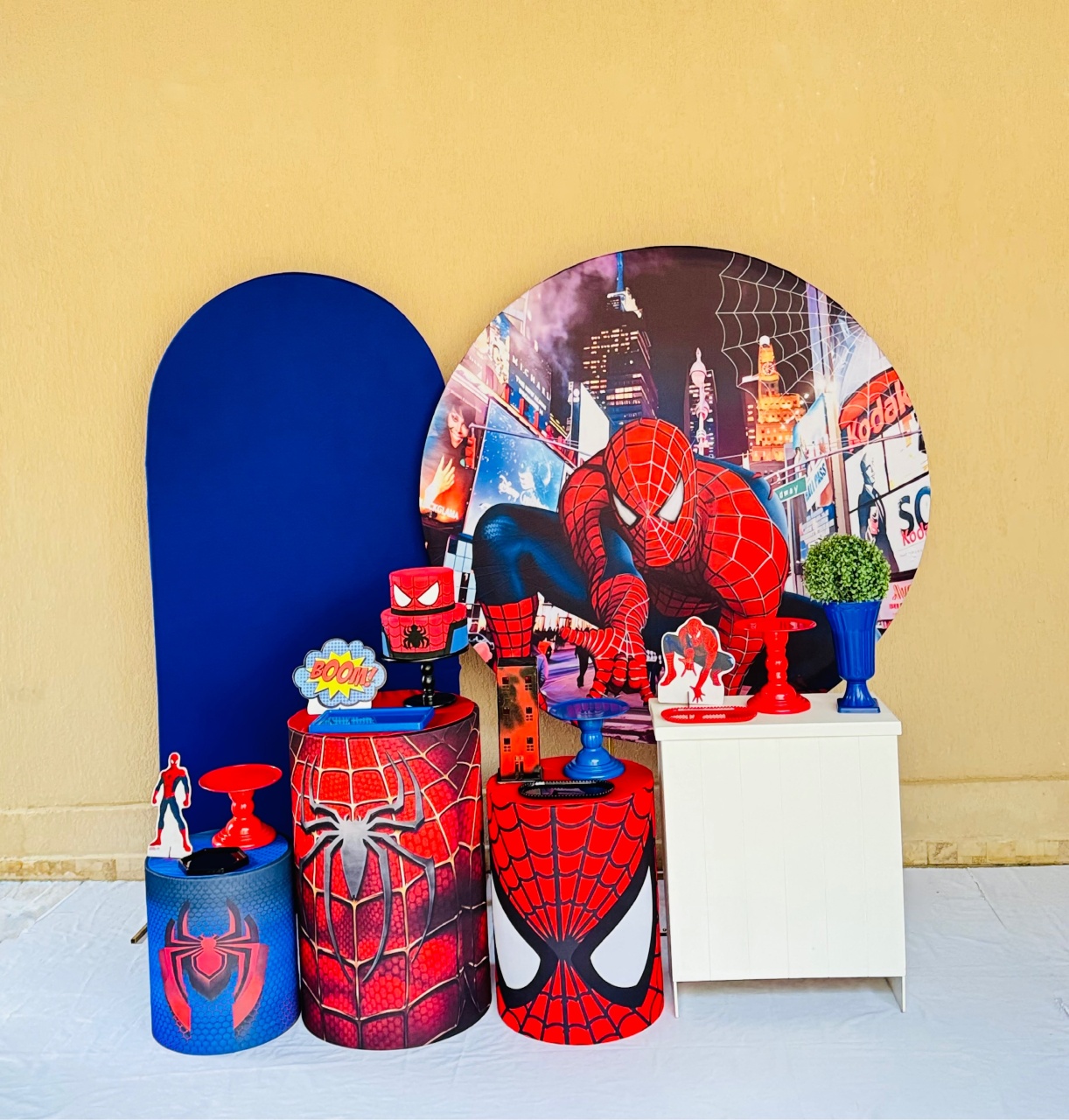 Alugue Tema Para Festa Decoração Homem Aranha(Modelo 2) - Abra Cadabra Pegue e Monte