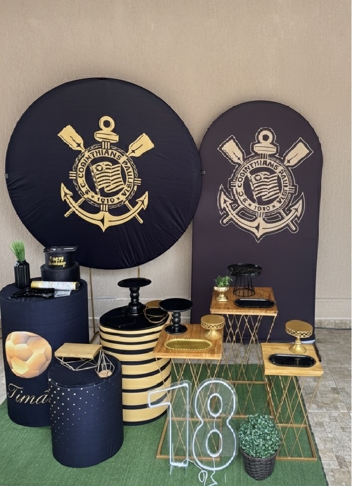 Alugue Tema Para Festa Decoração Corinthias Preto Com Dourado (Modelo 3) - Abra Cadabra Pegue e Monte