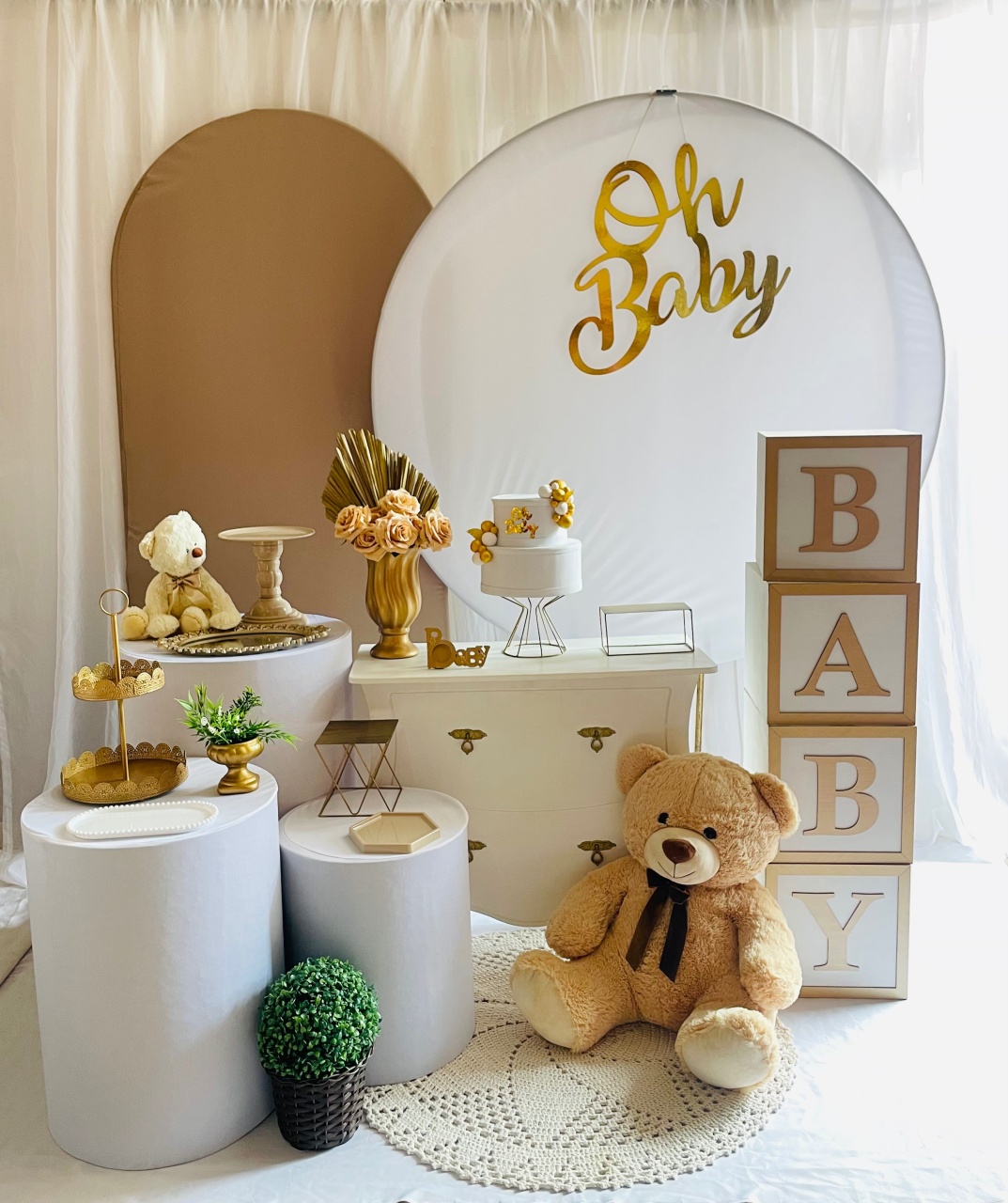 Alugue Tema Para Festa  Chá de Bebê Marrom Com Branco  - Abra Cadabra Pegue e Monte