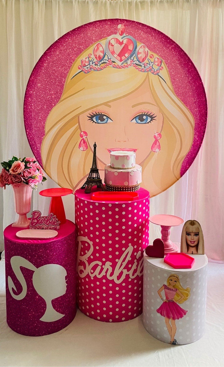 Alugue Tema Para Festa Decoração Barbie (Modelo 1) - Abra Cadabra Pegue e Monte