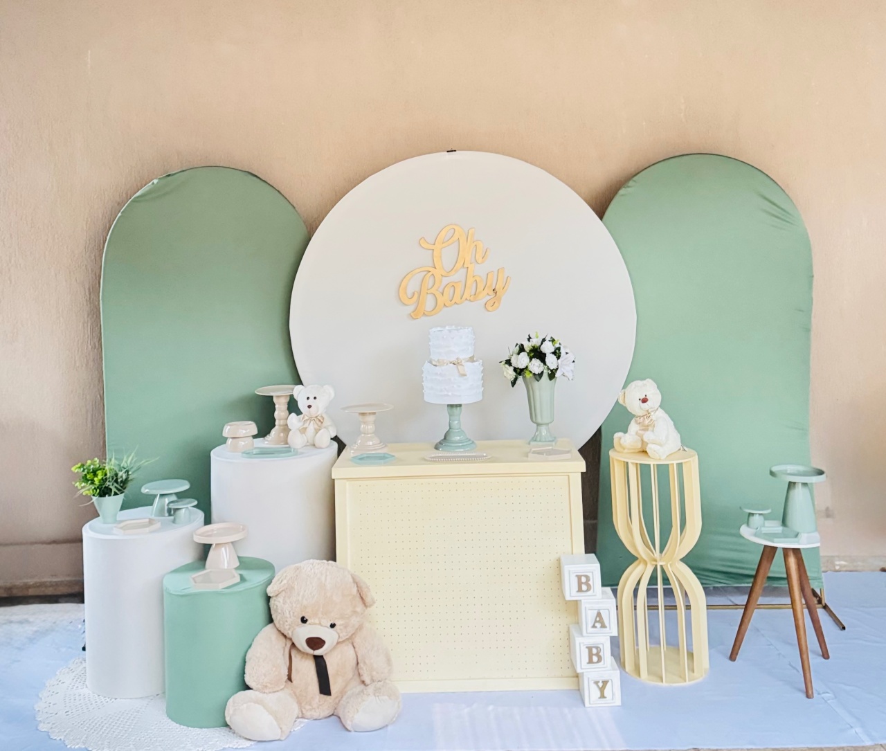 Alugue Tema Para Festa Decoração Chá de Bebê Verde E Bege  - Abra Cadabra Pegue e Monte