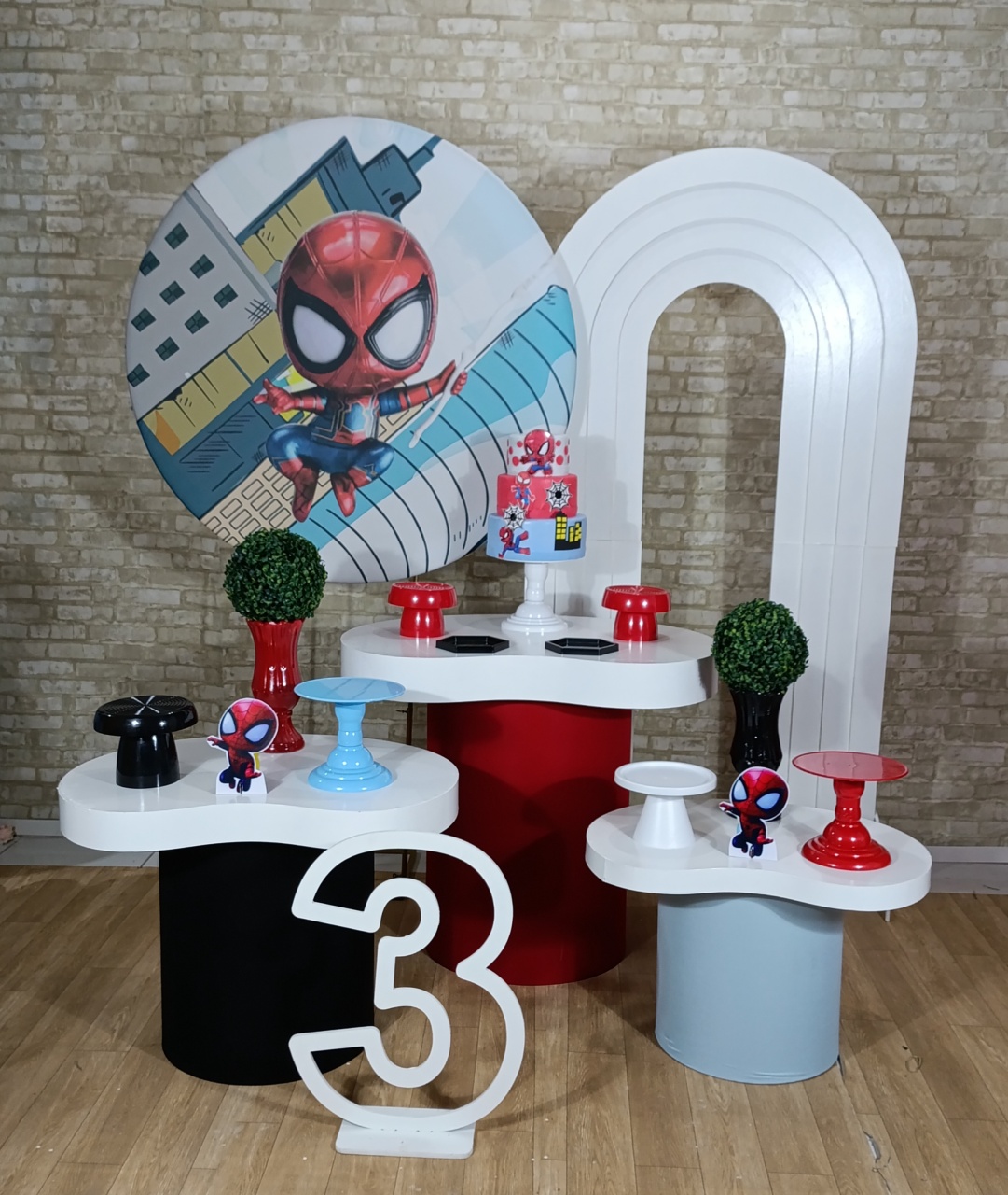 Alugue Decoração Homem Aranha Cuti ( Modelo 13) - HZM Decoração e Locação