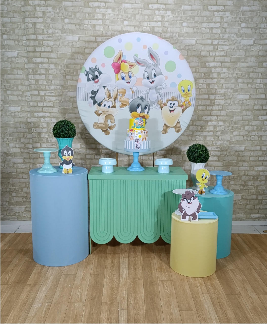 Alugue Decoração Lunney Tunes (Modelo 3) - HZM Decoração e Locação