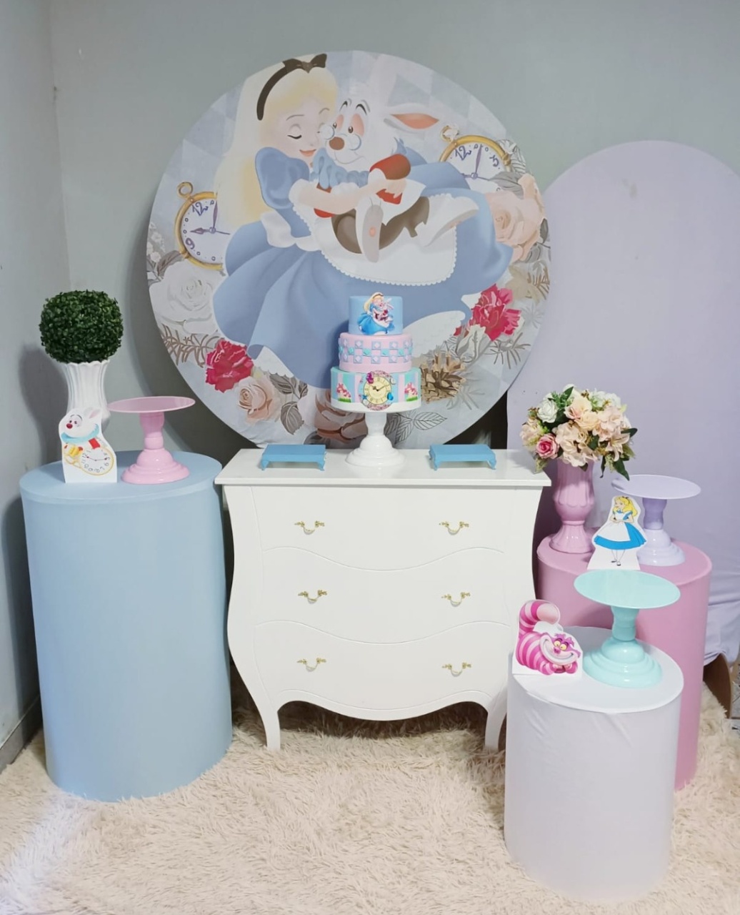 Alugue de Coração Alice No País das Maravilhas( Modelo 3) (Cópia) - HZM Decoração e Locação