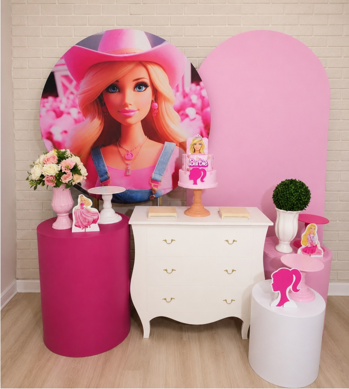 Alugue Decoração Barbie ( Modelo 5) - HZM Decoração e Locação
