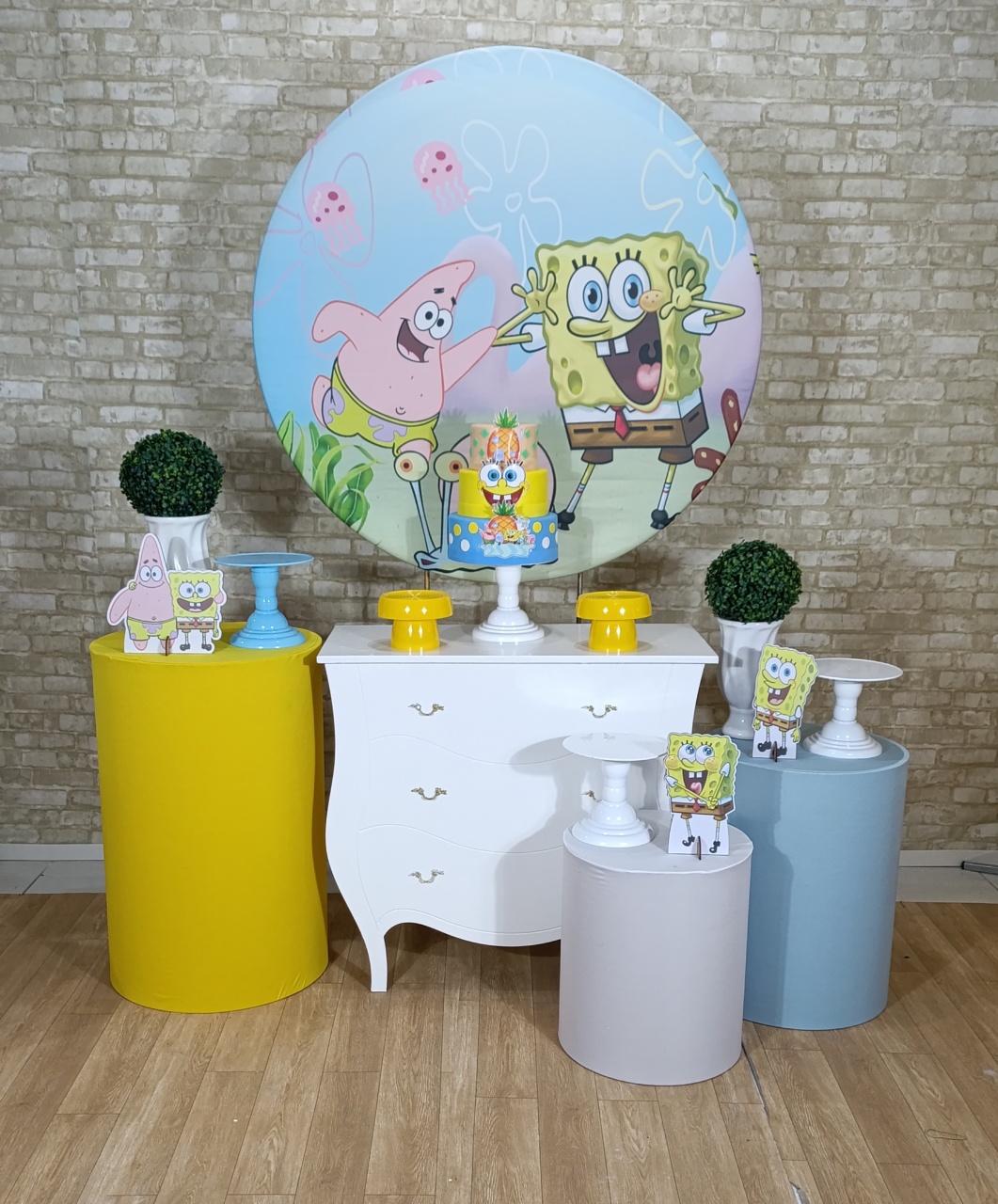 Alugue Decoração Bob Esponja ( Modelo 2) - HZM Decoração e Locação