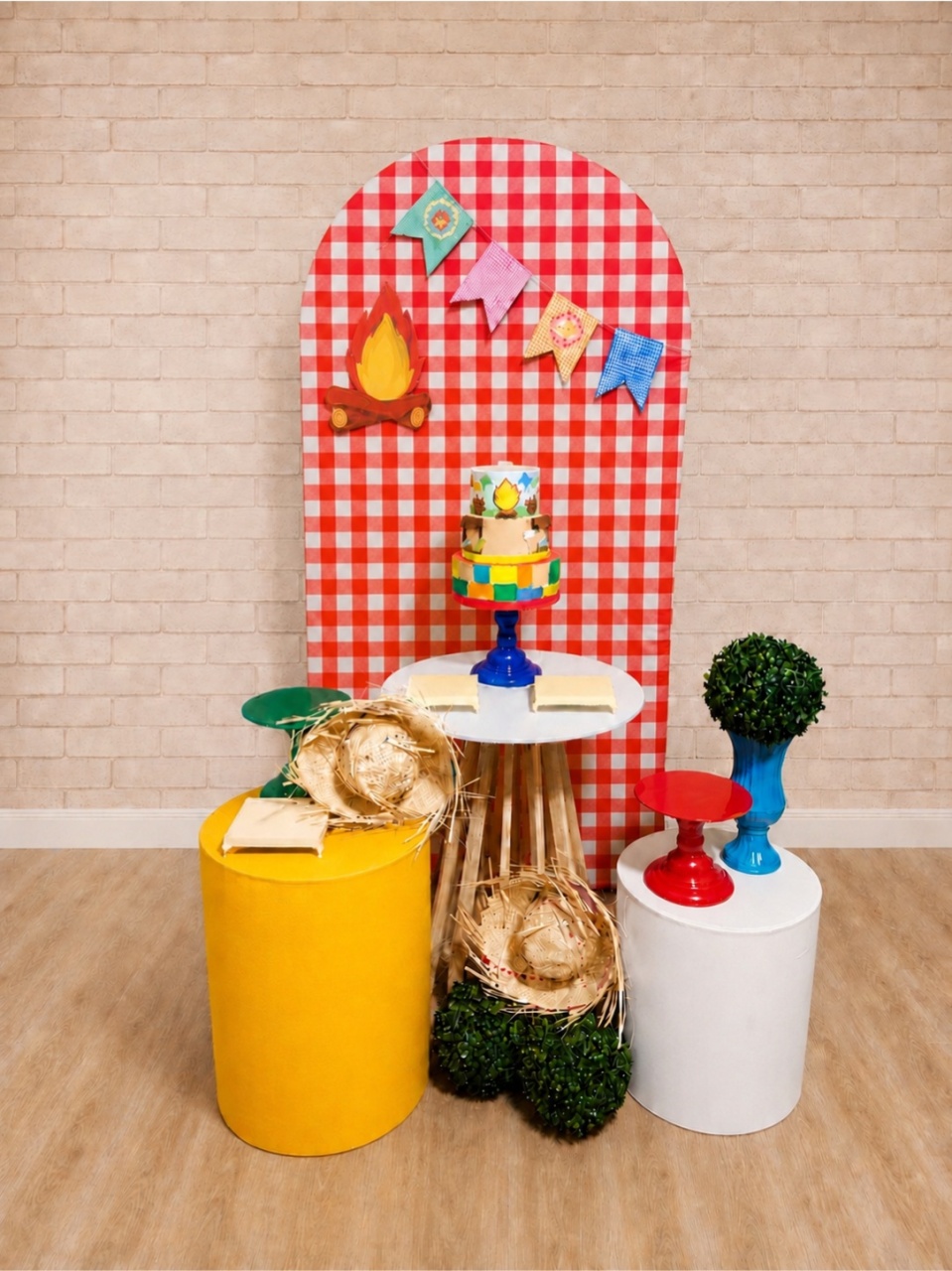 Alugue Decoração Festa Junina (Modelo 13) - HZM Decoração e Locação