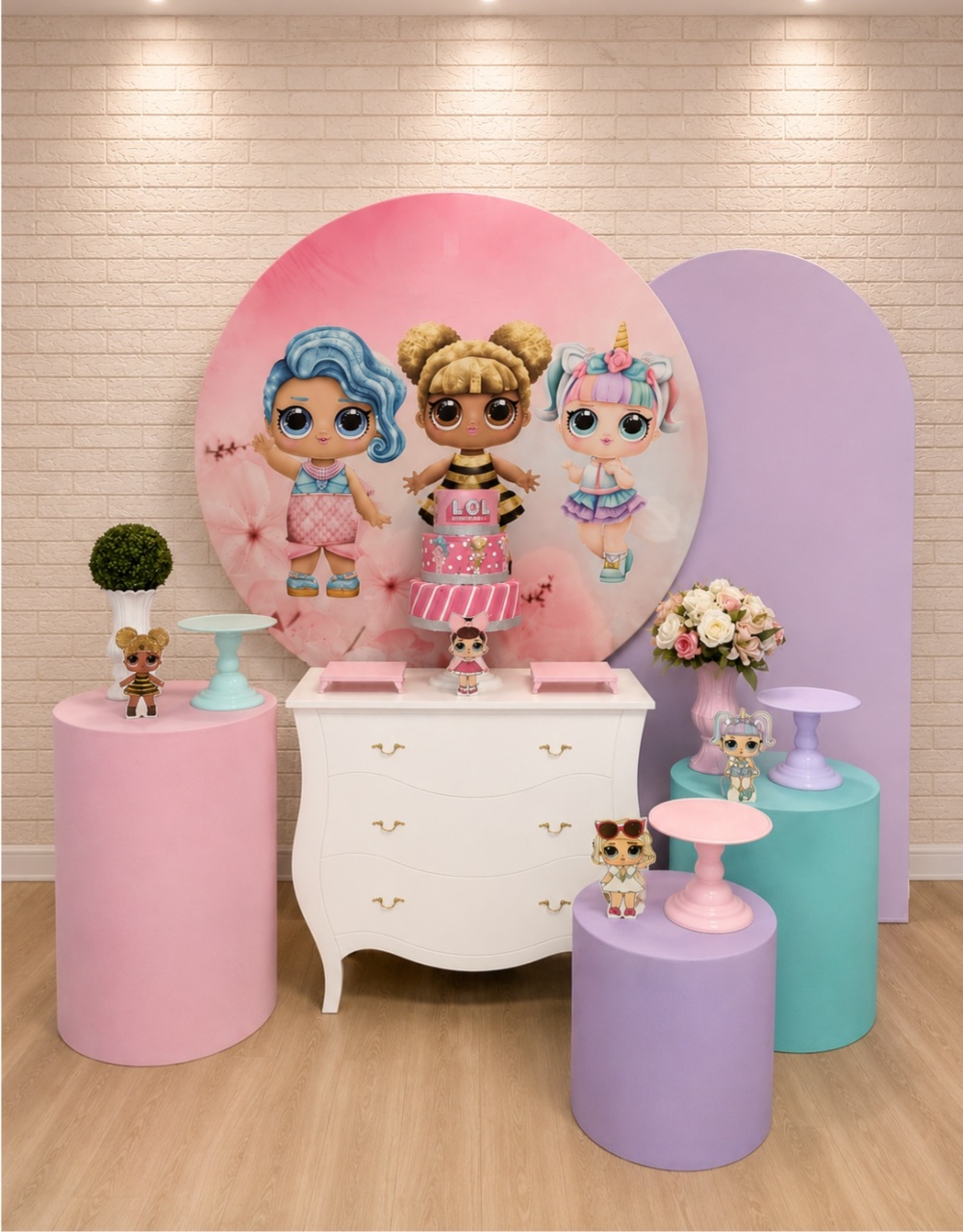 Alugue Decoração Lol ( Modelo 3) - HZM Decoração e Locação