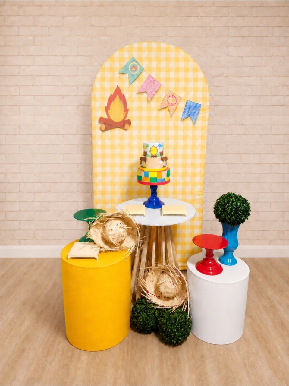 Alugue Decoração Festa Junina (Modelo 12) - HZM Decoração e Locação