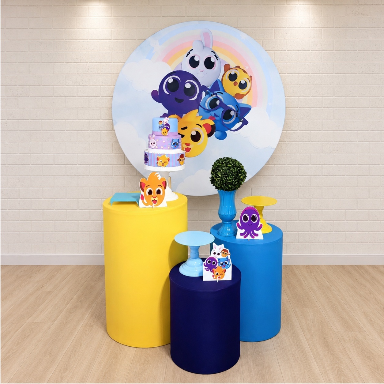 Alugue Decoração Bolofofos (Modelo 1) - HZM Decoração e Locação
