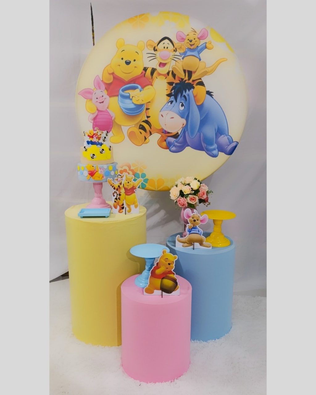 Alugue Decoração Ursinho Pooh (Modelo 1) - HZM Decoração e Locação