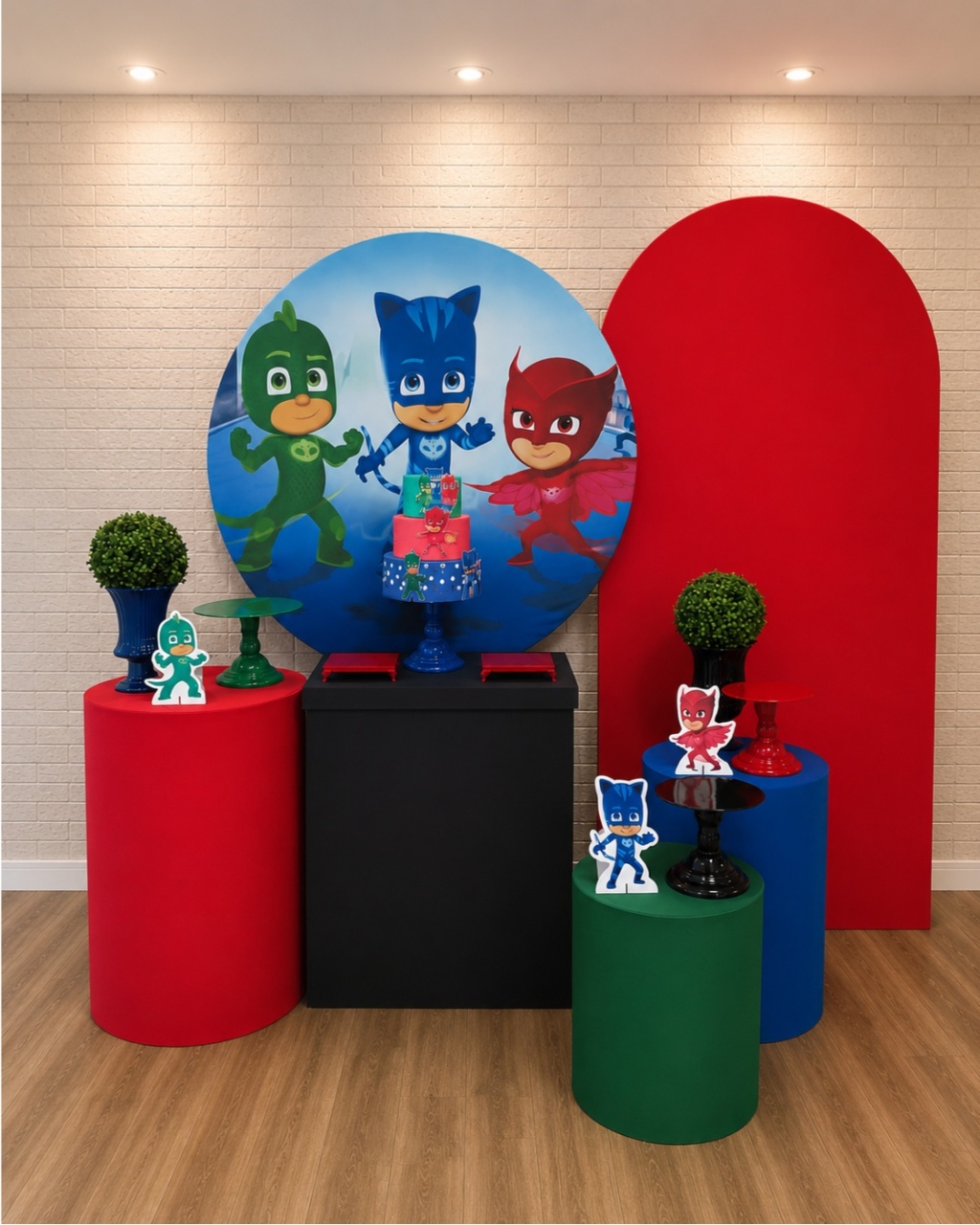 Alugue Decoração Pj Macks (Modelo 3) - HZM Decoração e Locação