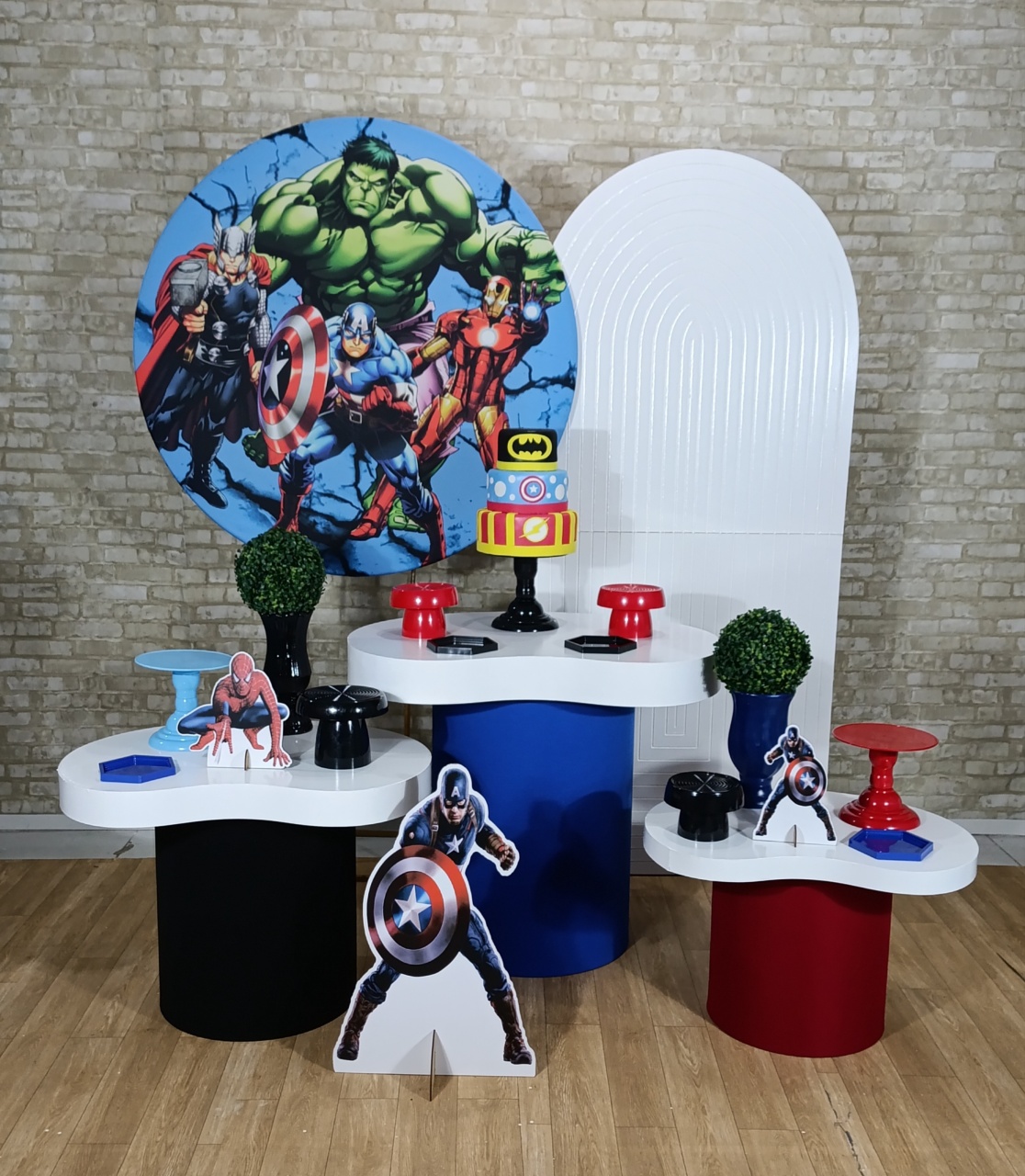 Alugue Decoração Vingadores (Modelo 13) - HZM Decoração e Locação