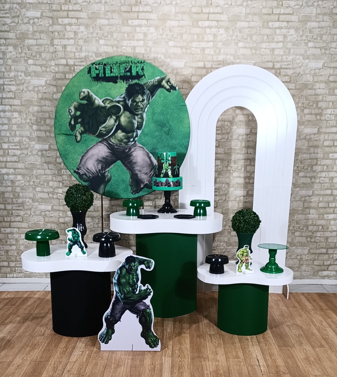 Alugue Decoração Hulk (Modelo 6) - HZM Decoração e Locação