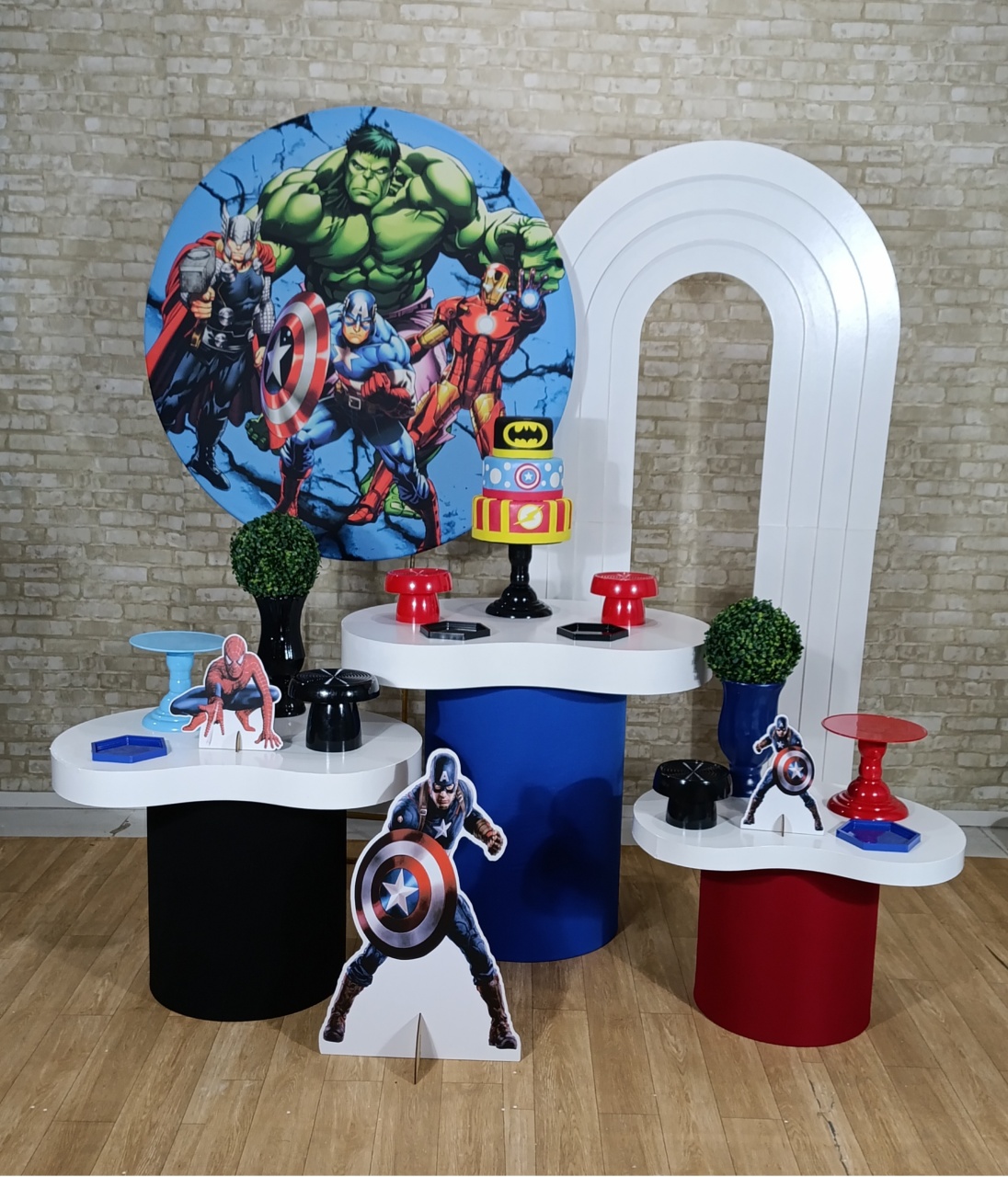 Alugue Decoração Vingadores (Modelo 18) - HZM Decoração e Locação