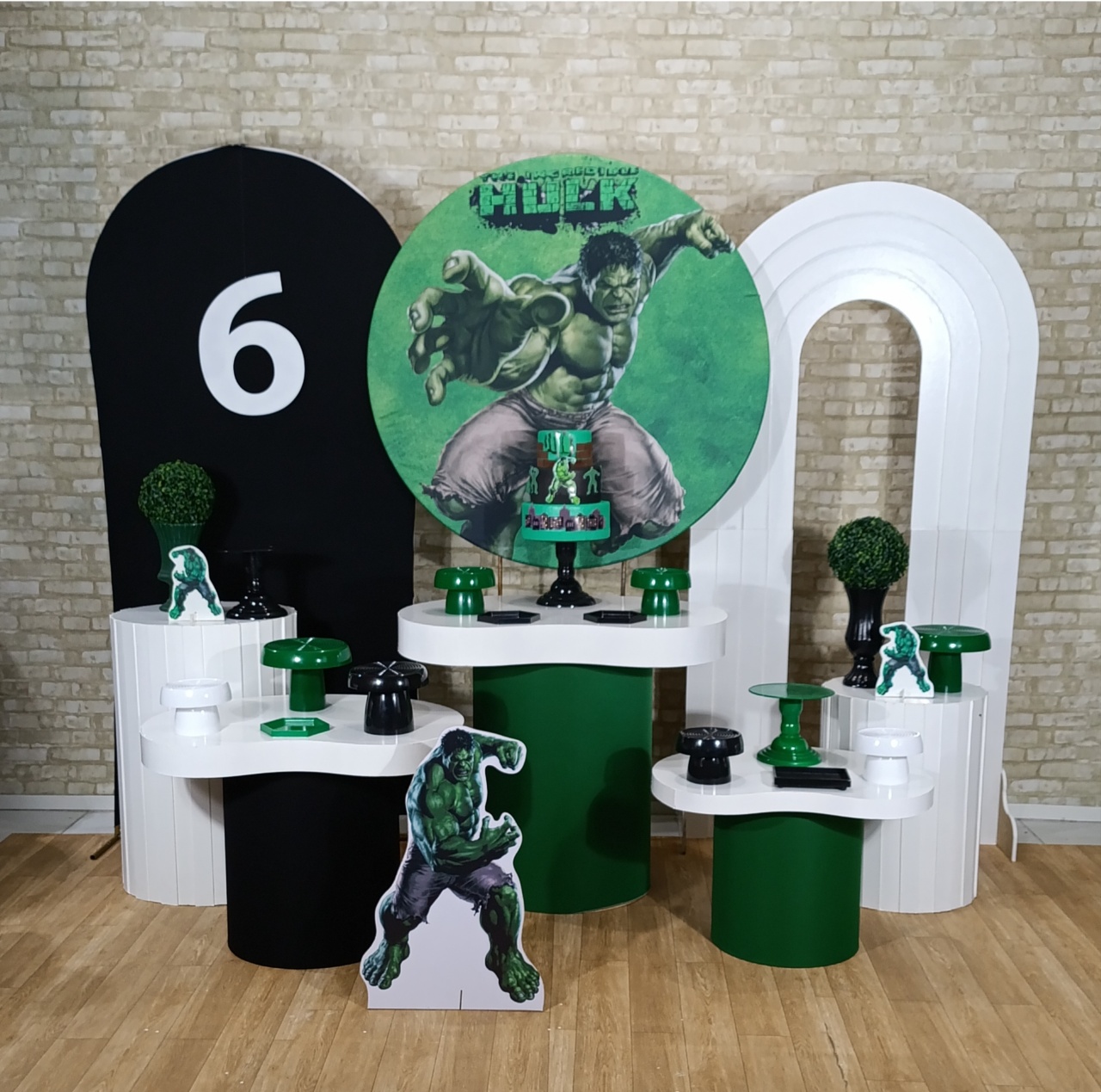 Alugue Decoração Hulk (Modelo 8) - HZM Decoração e Locação