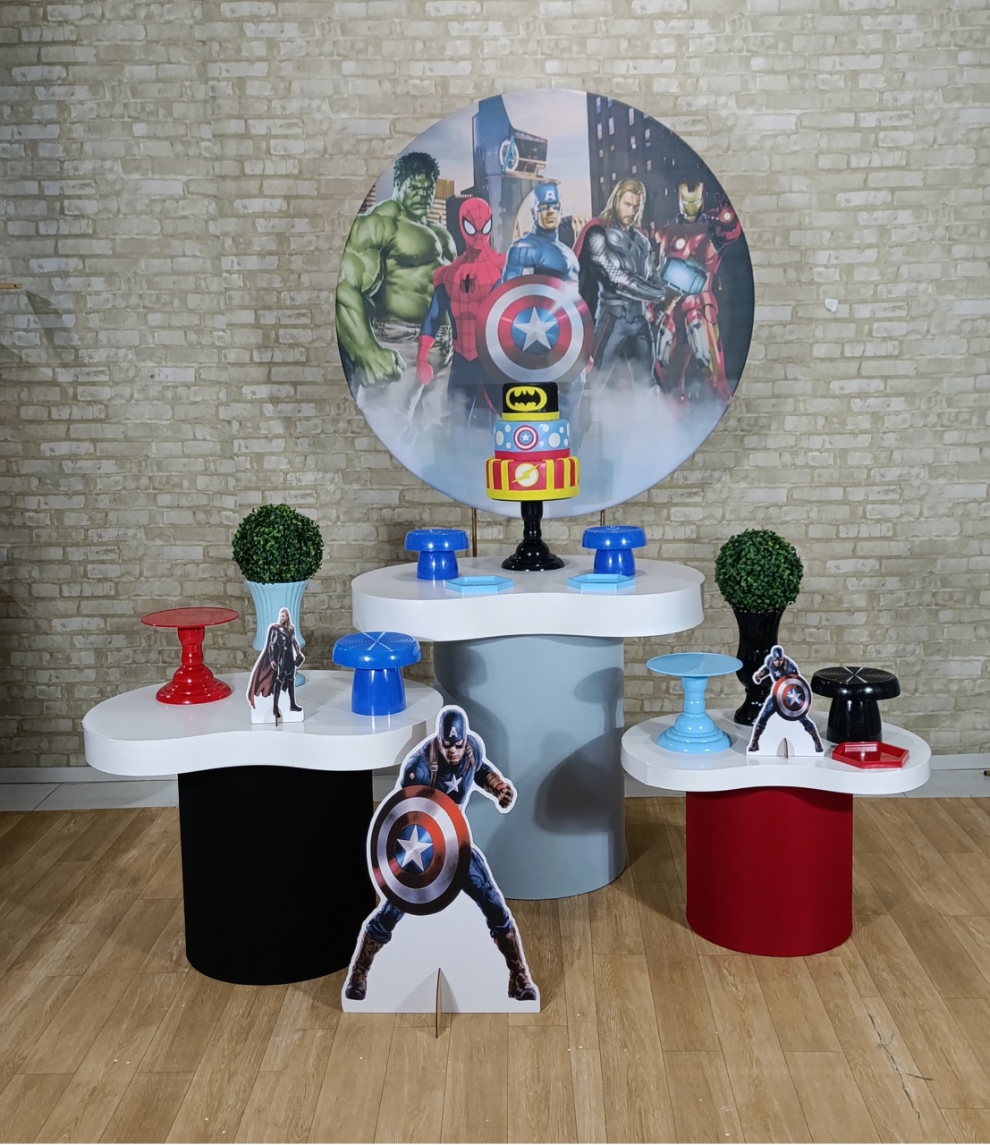 Alugue Decoração Vingadores (Modelo 12) - HZM Decoração e Locação