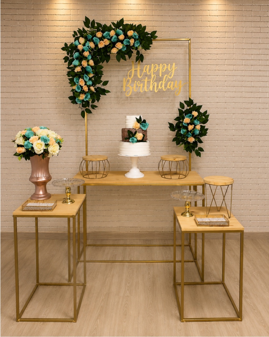 Alugue Decoração Floral ( Modelo 10) - HZM Decoração e Locação