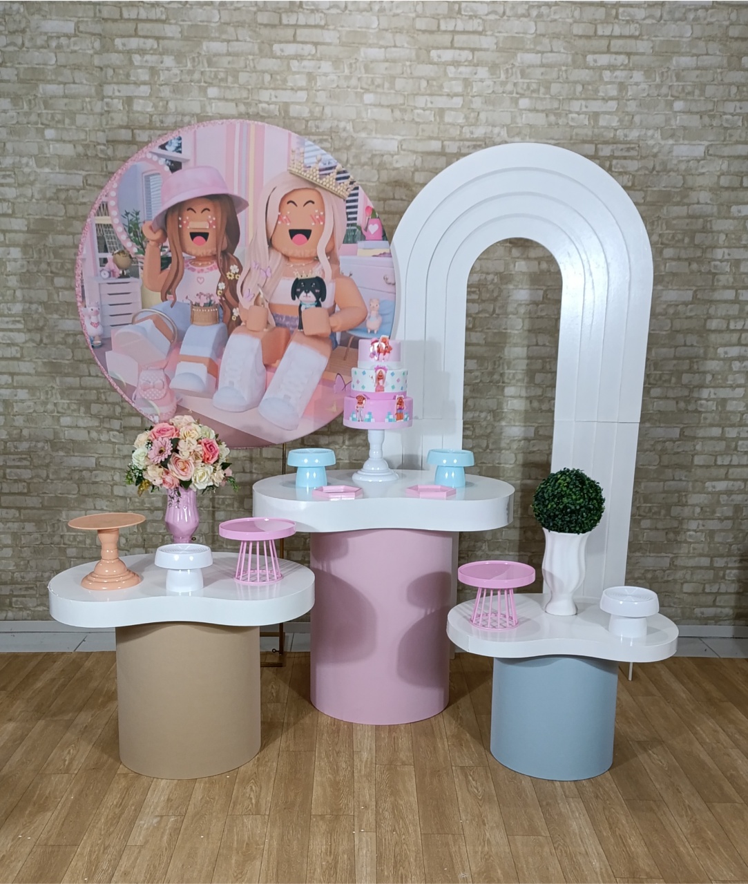 Alugue Decoração Roblox ( Modelo 7) - HZM Decoração e Locação