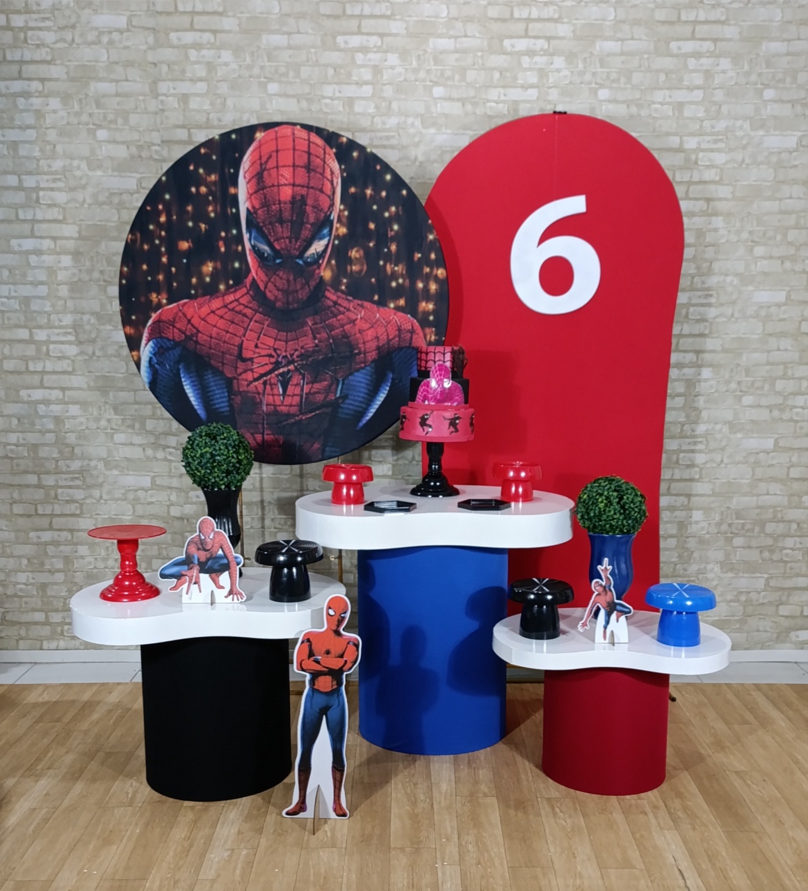 Alugue Decoração Homem Aranha (Modelo 18) - HZM Decoração e Locação