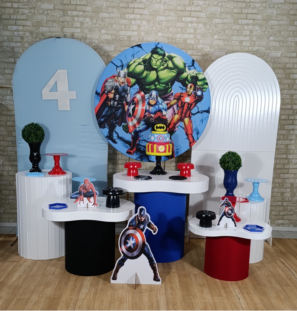 Alugue Decoração Vingadores (Modelo 22) - HZM Decoração e Locação