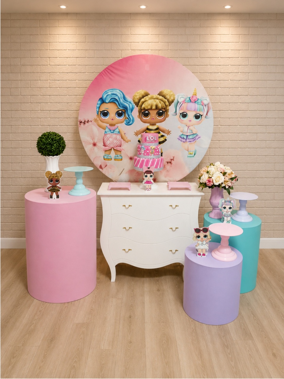 Alugue Decoração Lol ( Modelo 2) - HZM Decoração e Locação