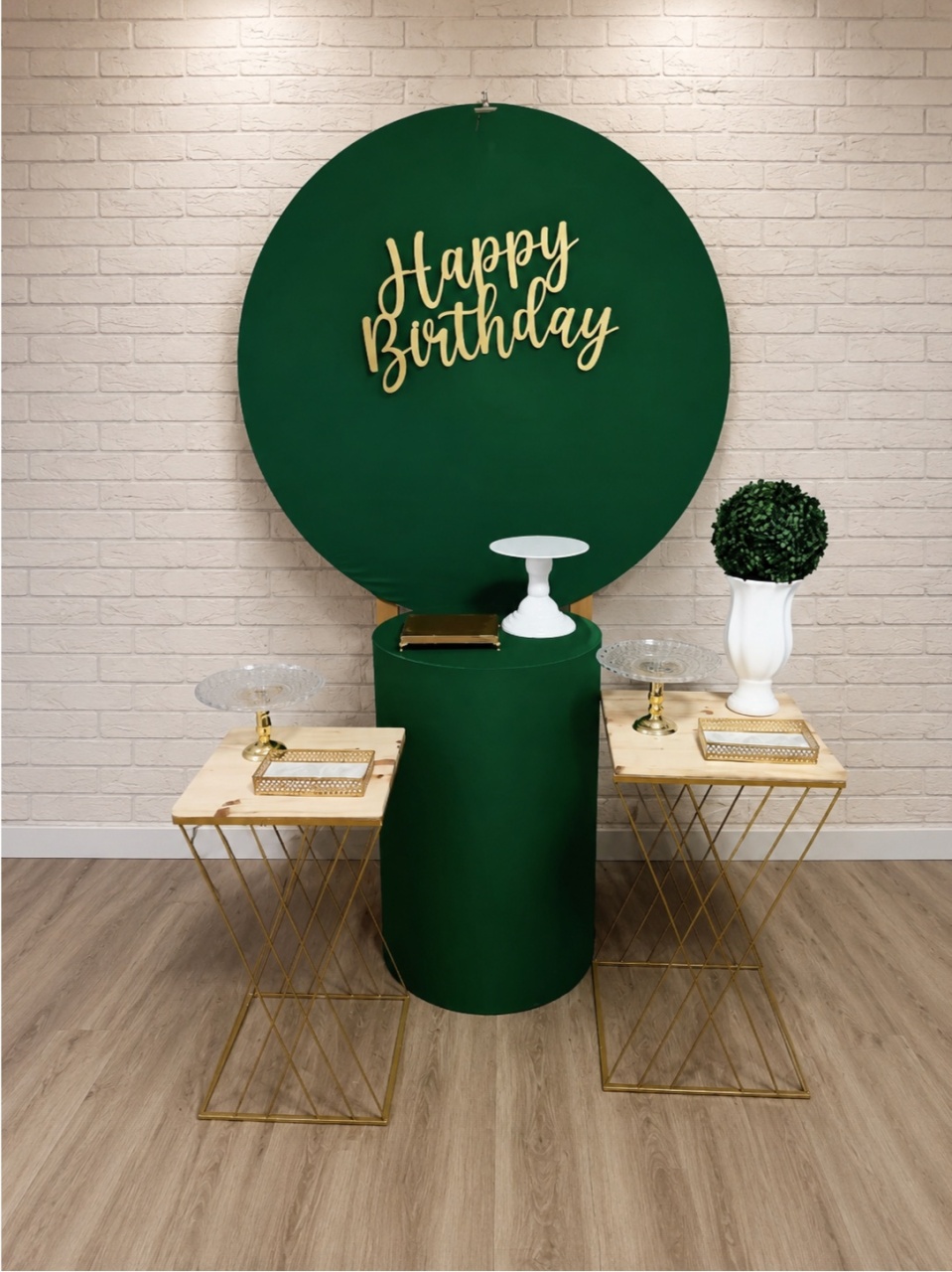 Alugue Decoração Happy ( Modelo 46) - HZM Decoração e Locação