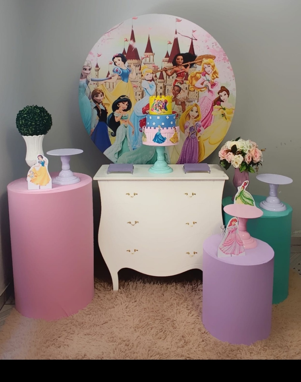 Alugue Decoração Princesas  (Modelo 2) - HZM Decoração e Locação