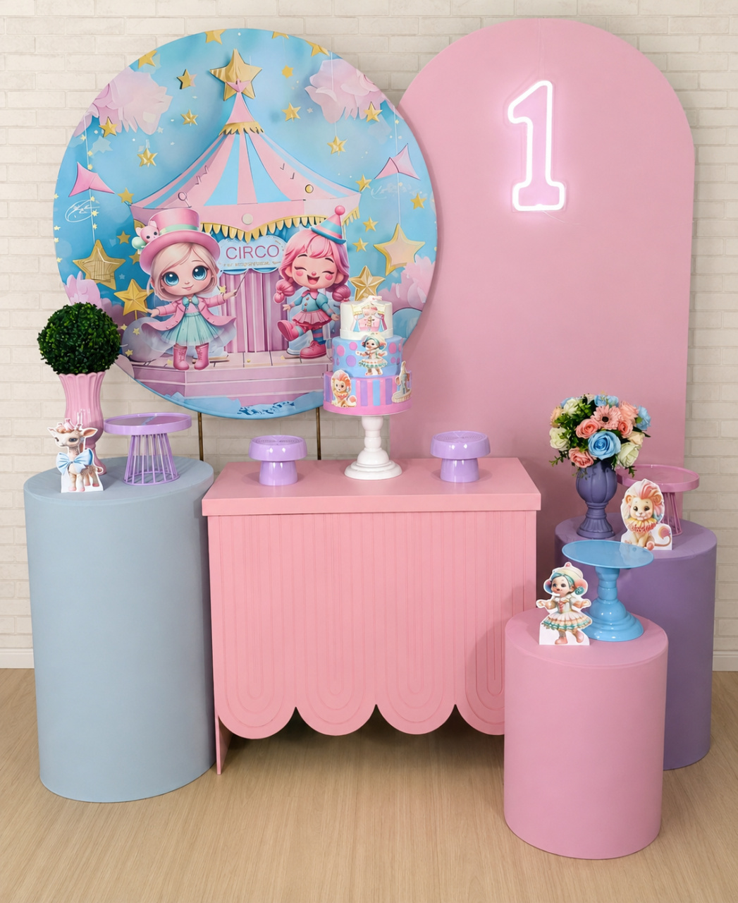 Alugue Decoração Circo Rosa ( Modelo 3) - HZM Decoração e Locação