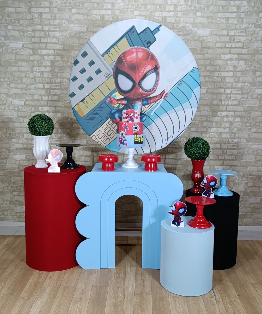 Alugue Decoração Homem Aranha Cuti ( Modelo 9) - HZM Decoração e Locação