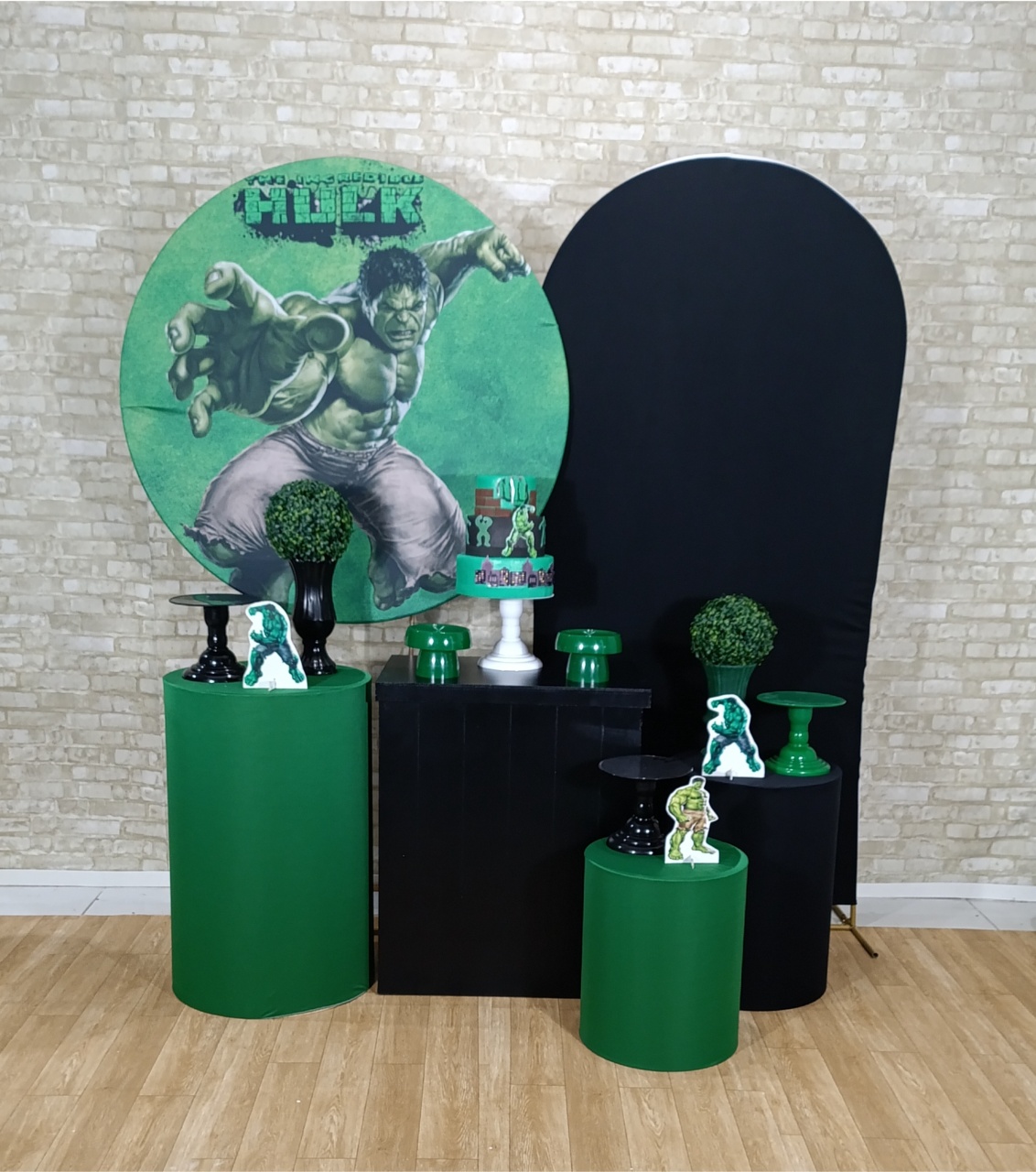 Alugue Decoração Hulk (Modelo 3) - HZM Decoração e Locação