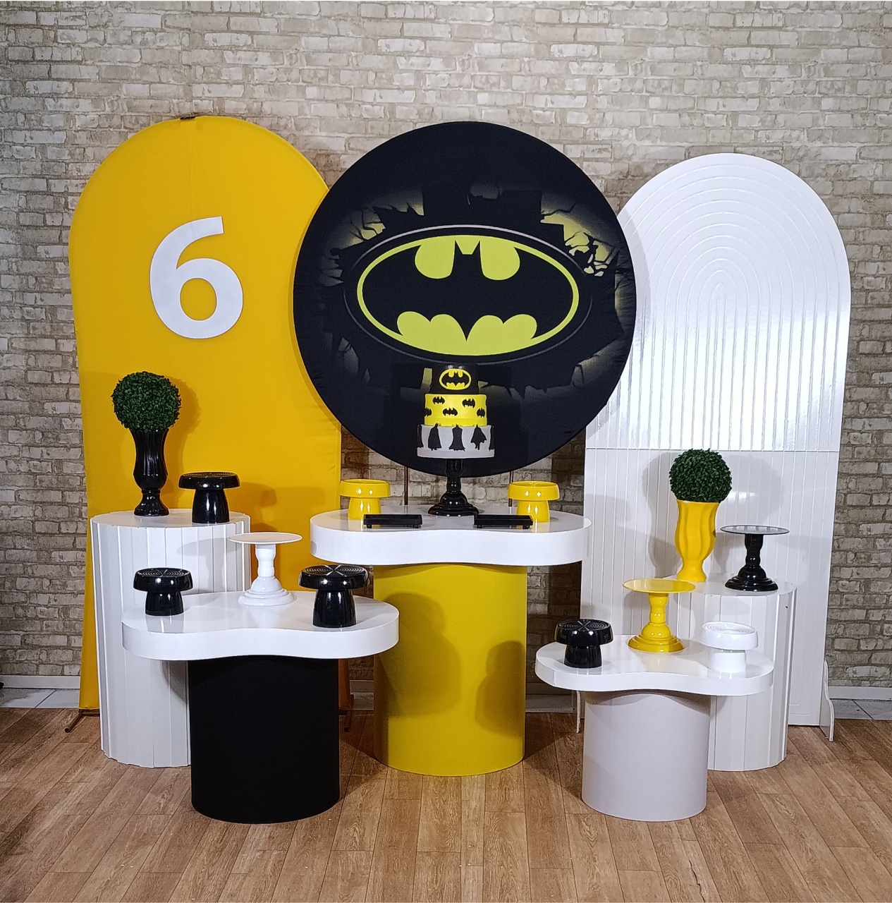 Alugue Decoração Batman ( Modelo 14) - HZM Decoração e Locação