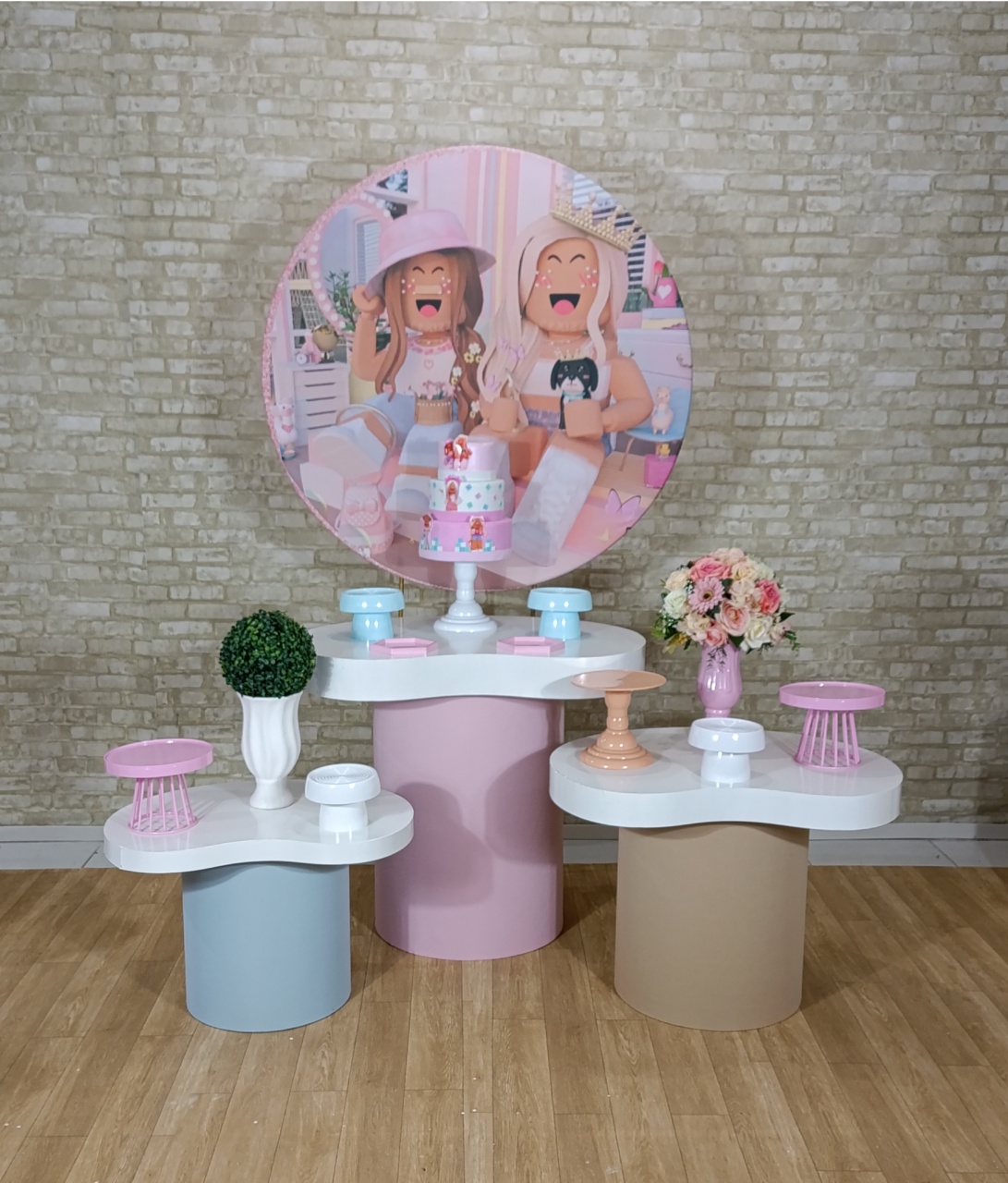 Alugue Decoração Roblox ( Modelo 10) (Cópia 1) - HZM Decoração e Locação