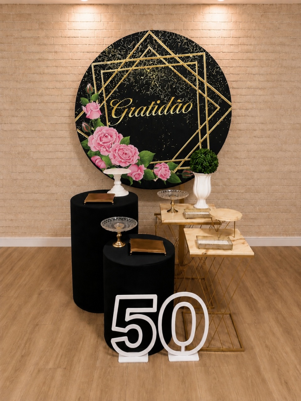 Alugue Decoração 50 Anos ( Modelo 9) - HZM Decoração e Locação
